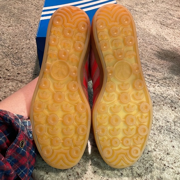 New Adidas Women’s Gazelle Indoor Suede Shoes Beam Pink (IE1058) with box - Picture 3 of 4